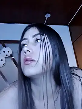Snapshot of Maralains chatting on 9, 7, 2026 Maralains online show from 9, 7, 2026