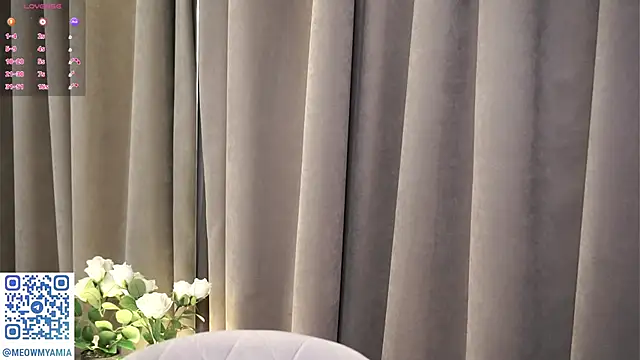 EvelyynLopez online show from 16, 12, 2024