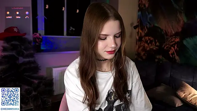 EvelyynLopez online show from 20, 12, 2024