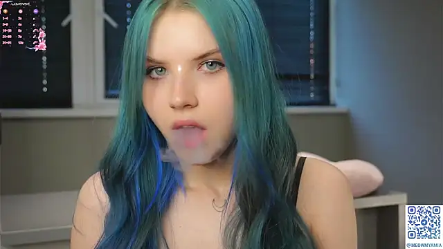 EvelyynLopez online show from 15, 2, 2025