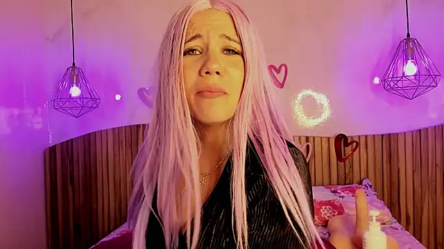 Snapshot of MelaniieRoux chatting on 16, 2, 2025 MelaniieRoux online show from 16, 2, 2025