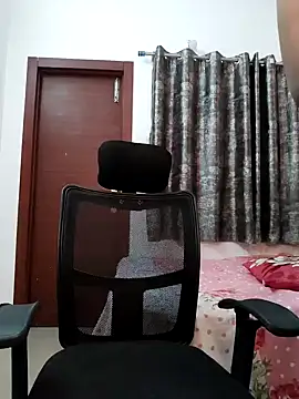 sanaya baby online show from 19, 1, 2025