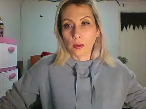 alixia81 online show from 20, 1, 2025