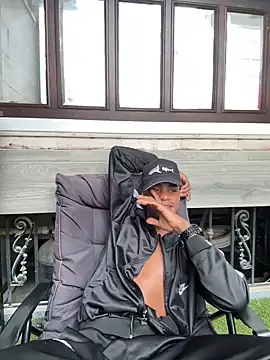 AaronCruz  online show from 21, 2, 2025