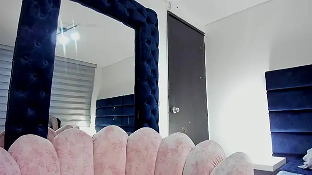  Cristal evans online show from 10, 2, 2025