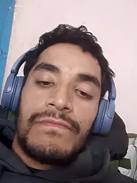 Snapshot of nskgenz chatting on 5, 11, 2025 nskgenz online show from 5, 11, 2025