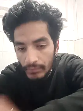 Snapshot of nskgenz chatting on 17, 12, 2025 nskgenz online show from 17, 12, 2025