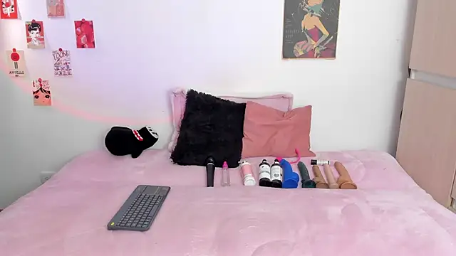 Snapshot of AlyRoses chatting on 10, 1, 2025 AlyRoses online show from 10, 1, 2025