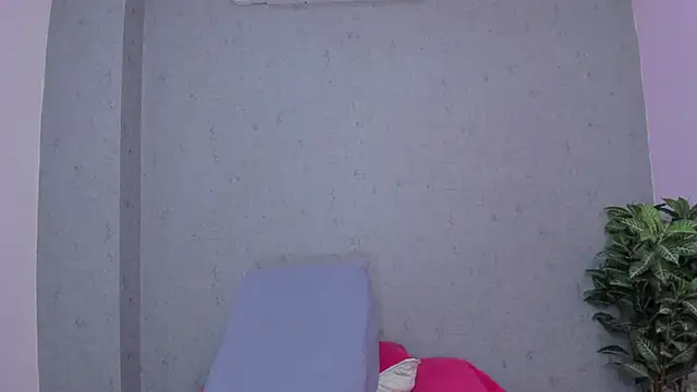 Tiffany mendez online show from 18, 11, 2025