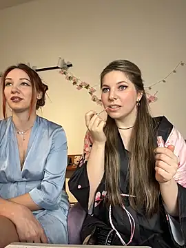 Annie aww online show from 22, 3, 2025