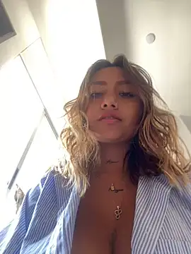 amanda-medrano1 online show from 16, 1, 2025