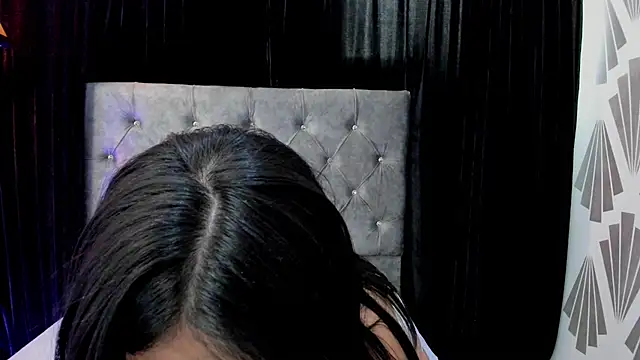 Snapshot of JulessCornett chatting on 7, 3, 2025 JulessCornett online show from 7, 3, 2025