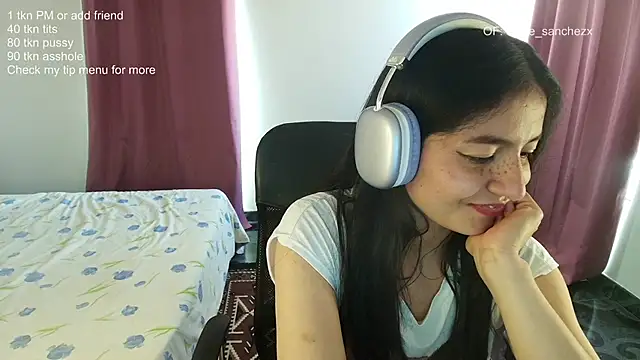 ChloeSanchezx online show from 11, 3, 2026