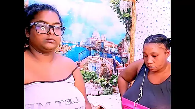Snapshot of SexcGals chatting on 29, 3, 2026 SexcGals online show from 29, 3, 2026