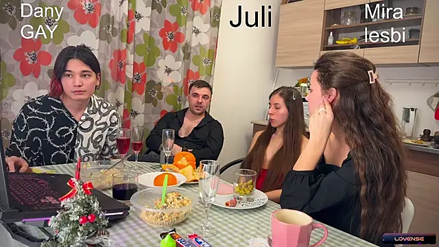 fcjuicy pussy online show from 26, 12, 2024