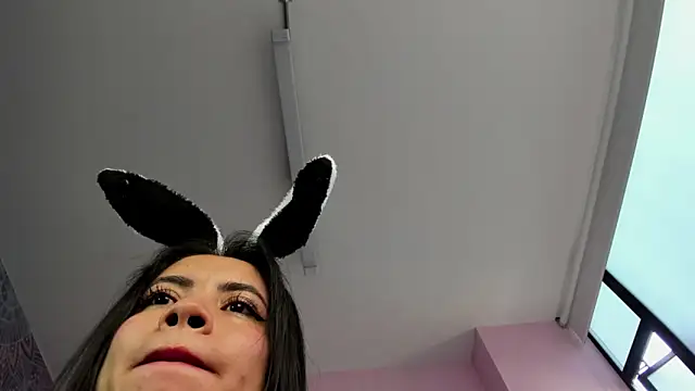 Snapshot of soyzarahtorres chatting on 4, 1, 2025 soyzarahtorres online show from 4, 1, 2025