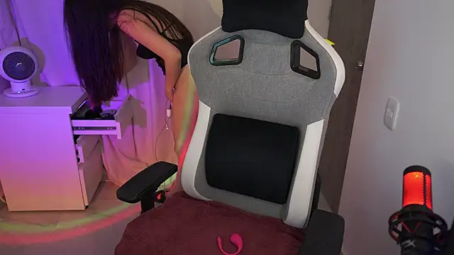 Snapshot of anyacutex chatting on 31, 10, 2025 anyacutex online show from 31, 10, 2025