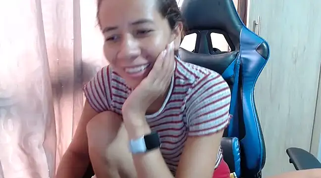 Snapshot of Erotic_latina chatting on 15, 2, 2025 Erotic latina online show from 15, 2, 2025