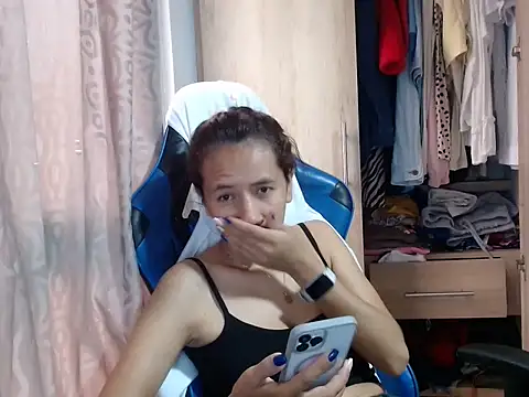 Snapshot of Erotic_latina chatting on 27, 2, 2025 Erotic latina online show from 27, 2, 2025