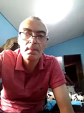 Snapshot of hugosafado333 chatting on 2, 3, 2025 hugosafado333 online show from 2, 3, 2025