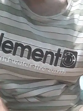 Snapshot of hugosafado333 chatting on 11, 10, 2025 hugosafado333 online show from 11, 10, 2025