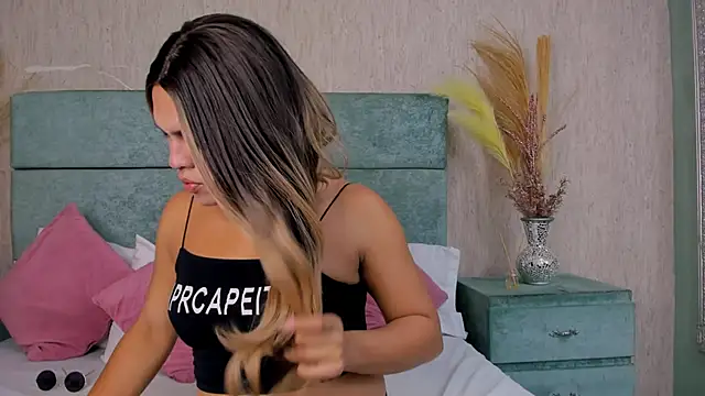 kimCosseyy online show from 25, 10, 2025