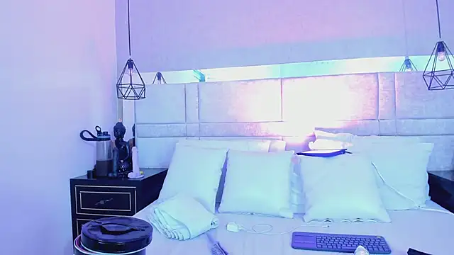 kimCosseyy online show from 25, 5, 2026