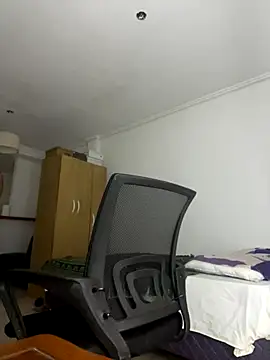 Snapshot of Yerucita chatting on 9, 11, 2025 Yerucita online show from 9, 11, 2025