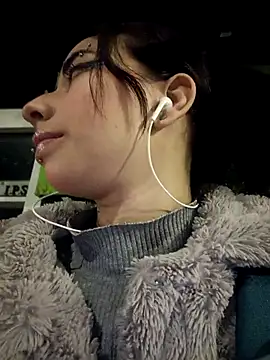 Snapshot of hanna__azumi chatting on 21, 2, 2025 hanna azumi online show from 21, 2, 2025