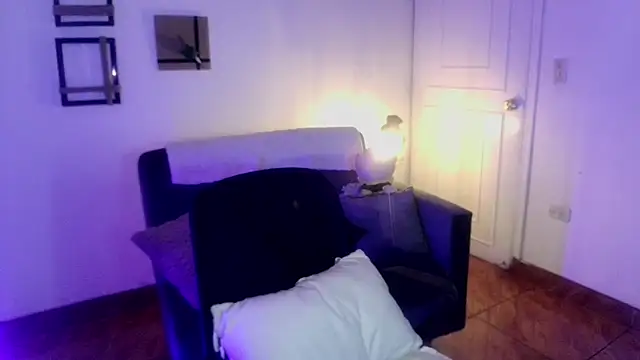 Emilyswan04 online show from 22, 2, 2025