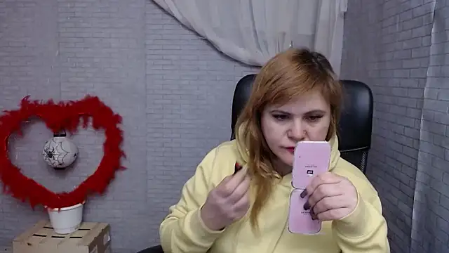 Snapshot of DaniellaKiss chatting on 25, 1, 2025 DaniellaKiss online show from 25, 1, 2025