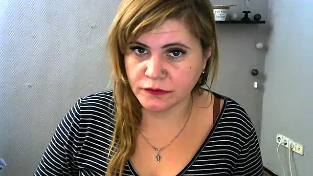 Snapshot of DaniellaKiss chatting on 25, 1, 2025 DaniellaKiss online show from 25, 1, 2025