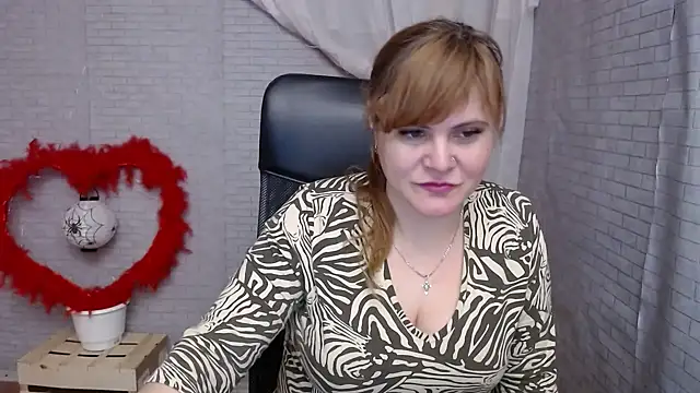 Snapshot of DaniellaKiss chatting on 28, 1, 2025 DaniellaKiss online show from 28, 1, 2025