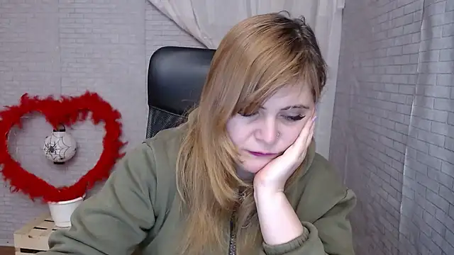 Snapshot of DaniellaKiss chatting on 19, 2, 2025 DaniellaKiss online show from 19, 2, 2025