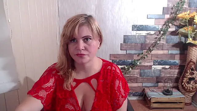 Snapshot of DaniellaKiss chatting on 11, 9, 2025 DaniellaKiss online show from 11, 9, 2025