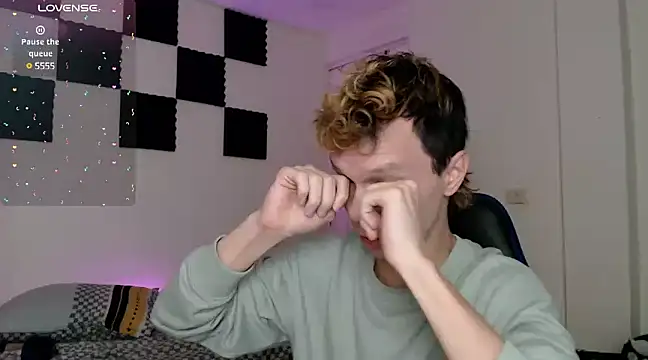 bryamado69 online show from 5, 2, 2025