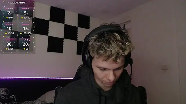 bryamado69 online show from 8, 10, 2025