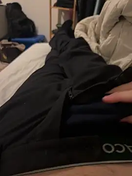 pignoufe online show from 17, 2, 2026