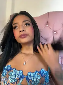 Laura fernandezII online show from 3, 2, 2025