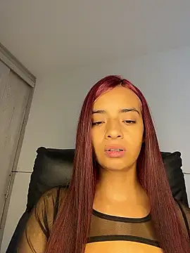 Laura fernandezII online show from 11, 1, 2026