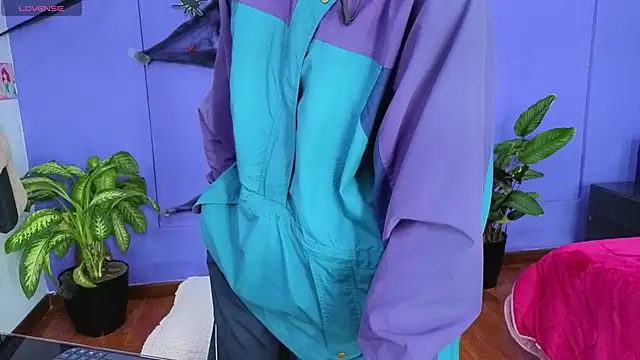  sharlotte777 online show from 4, 11, 2025