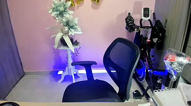 KAROL MILF online show from 3, 12, 2024