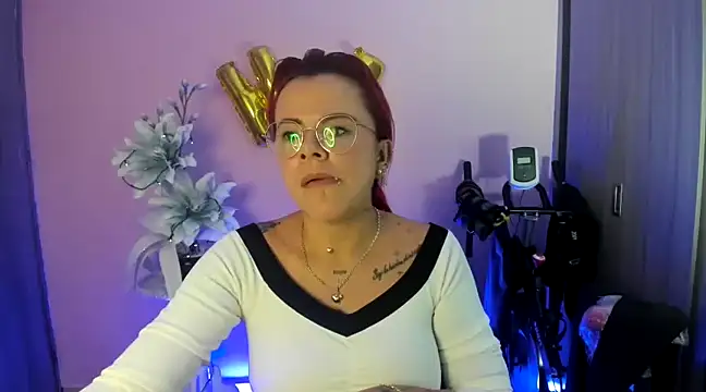 KAROL MILF online show from 18, 12, 2024