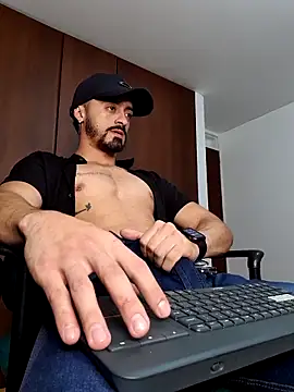 MAXIMUS MASTE3 online show from 7, 3, 2025