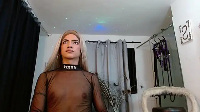 Snapshot of georgina_ms chatting on 3, 10, 2025 georgina ms online show from 3, 10, 2025