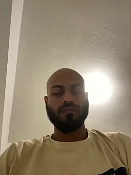 Snapshot of islandvybee55 chatting on 2, 3, 2025 islandvybee55 online show from 2, 3, 2025