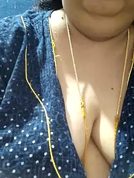 Snapshot of tamilthanushri chatting on 27, 9, 2025 tamilthanushri online show from 27, 9, 2025