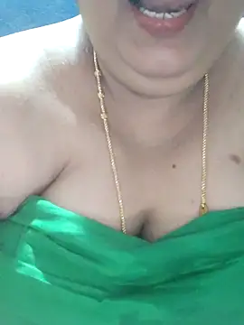 Snapshot of tamilthanushri chatting on 14, 5, 2026 tamilthanushri online show from 14, 5, 2026