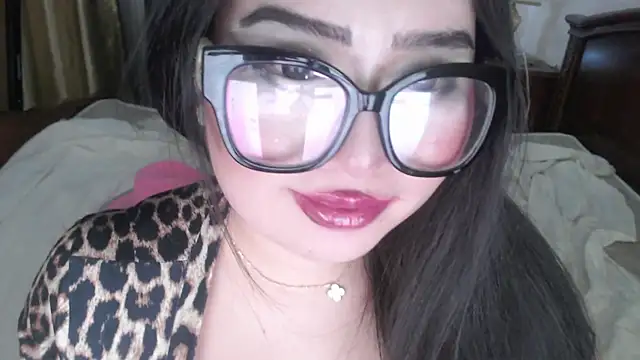 cutie sakura online show from 8, 3, 2025