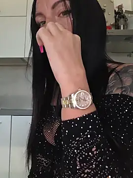 Snapshot of cicciolina chatting on 17, 11, 2025 cicciolina online show from 17, 11, 2025